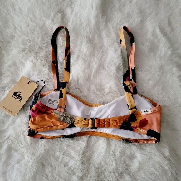 👒QUICKSILVER BRAND NEW CONTOURED CROP BIKINI TOP SIZE XS - Picture 9 of 10